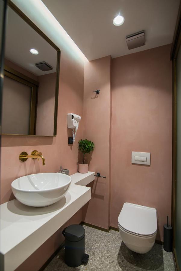Ederlezi Zoubourlou Aparthotel Atenas Exterior foto